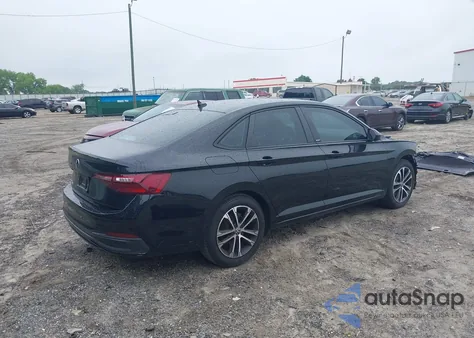 2024 Volkswagen Jetta 1.5T Sport z USA, uszkodzony, nr VIN 3VWBM7BU7RM085707